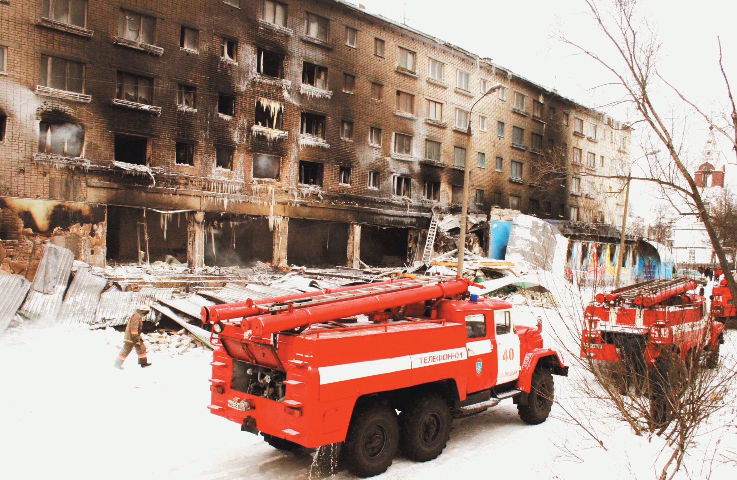 Взрыв и пожар в мебельном салоне ул. Люксембургская д.8 в г.  Гусь-Хрустальный | День в истории на портале ВДПО.РФ